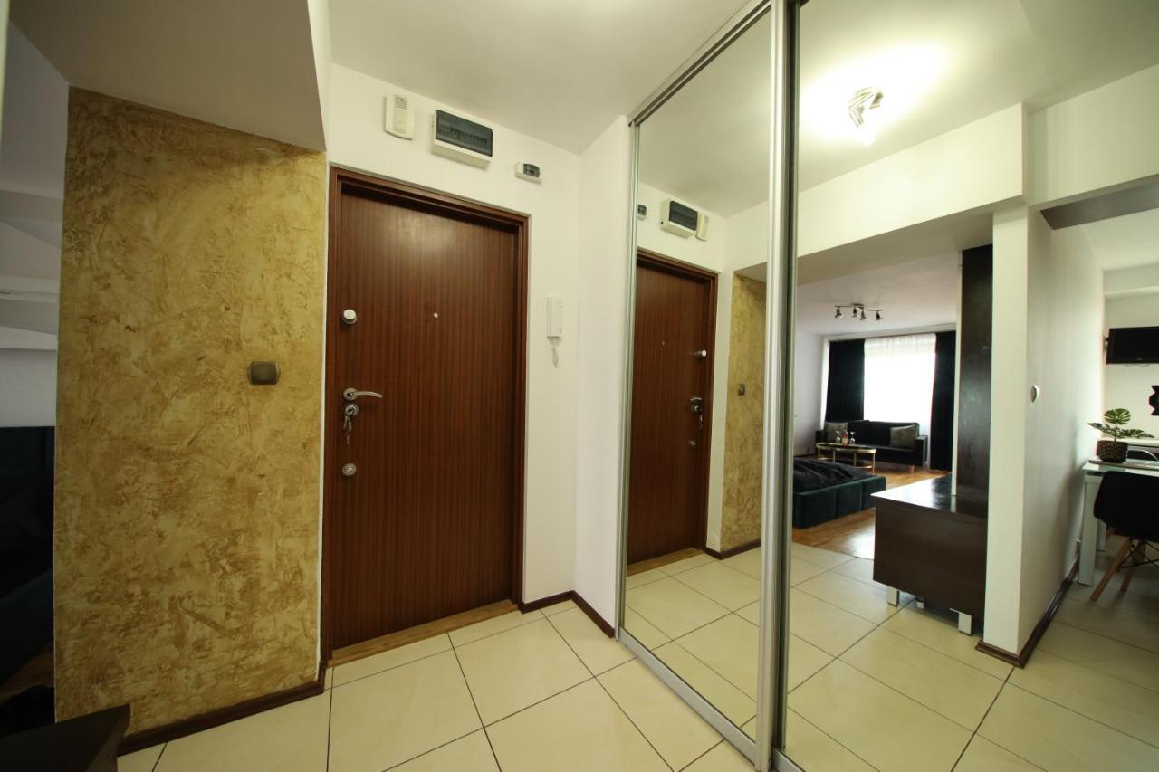 Bronco Apartments วอร์ซอ ภายนอก รูปภาพ