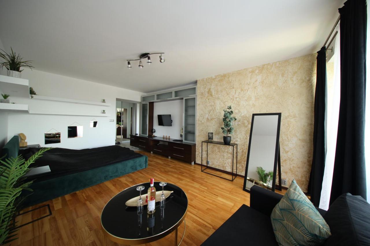 Bronco Apartments วอร์ซอ ภายนอก รูปภาพ