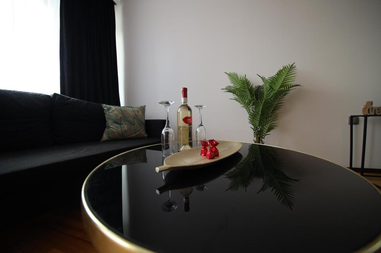 Bronco Apartments วอร์ซอ ภายนอก รูปภาพ